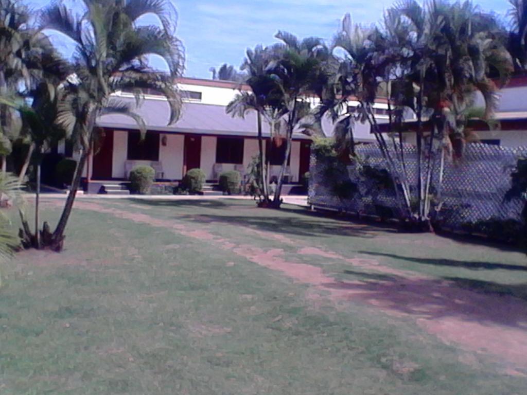 The Friendly North Inn Labasa Exterior foto